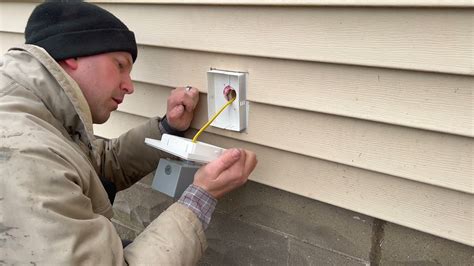 how to install an electric box in vinyl siding|recessed vinyl siding outlet box.